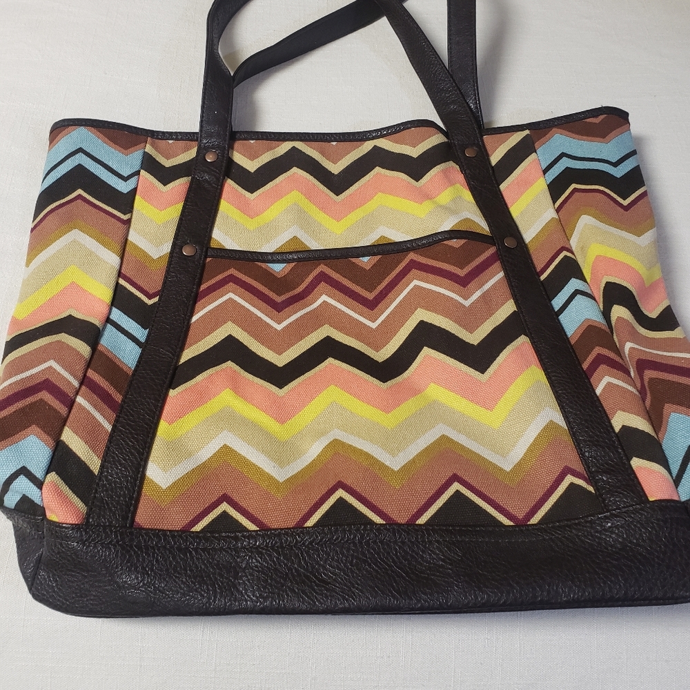 Tote bag